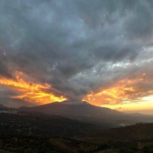 Fotografía de La Maroma y nubes